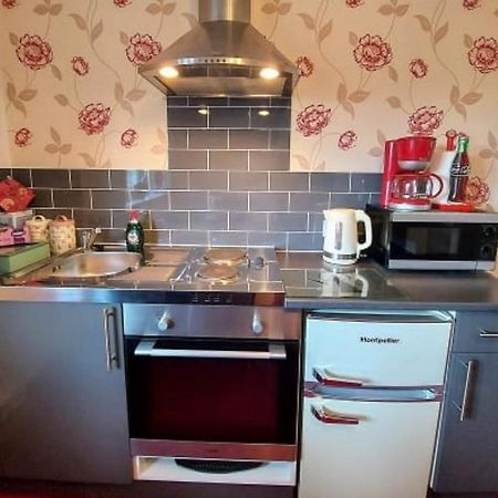 Minutes From Lyme Regis Self-Catering Suite With Stunning Countryside Views & Double Bath アクスミンスター エクステリア 写真