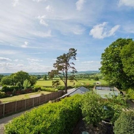 Minutes From Lyme Regis Self-Catering Suite With Stunning Countryside Views & Double Bath アクスミンスター エクステリア 写真