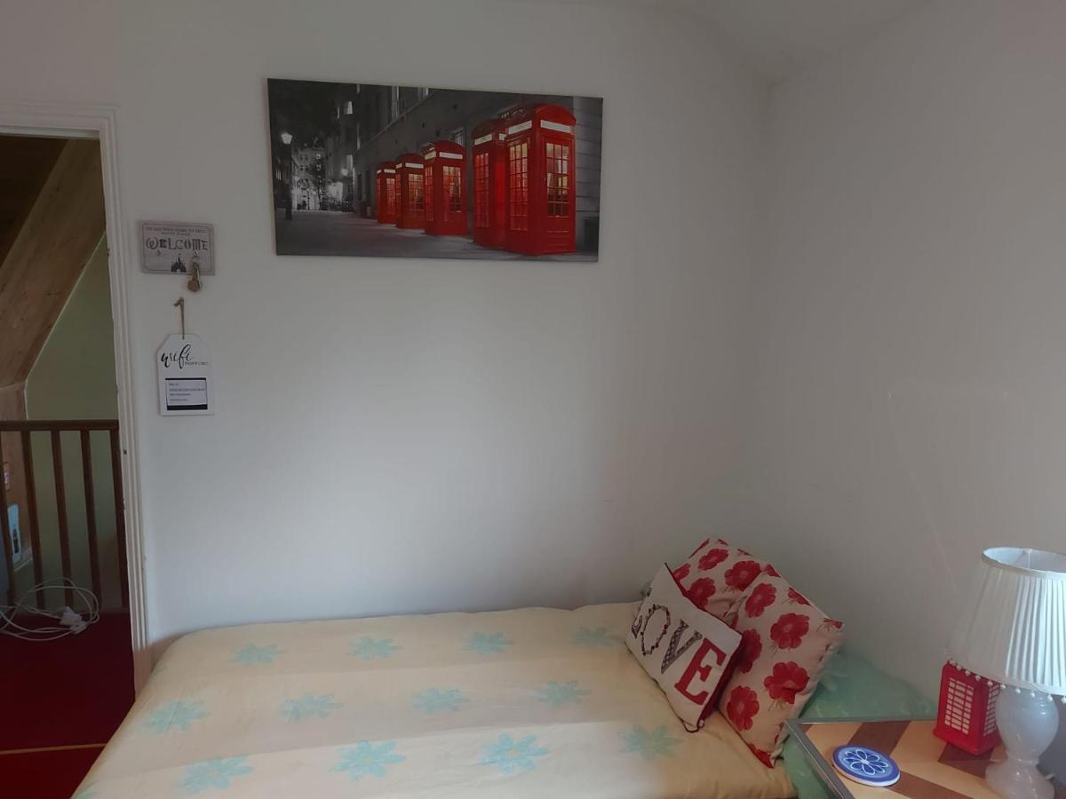 Minutes From Lyme Regis Self-Catering Suite With Stunning Countryside Views & Double Bath アクスミンスター エクステリア 写真